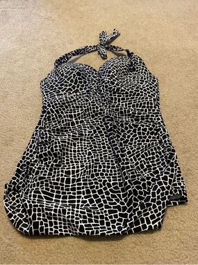 merona size small bathing suit top only